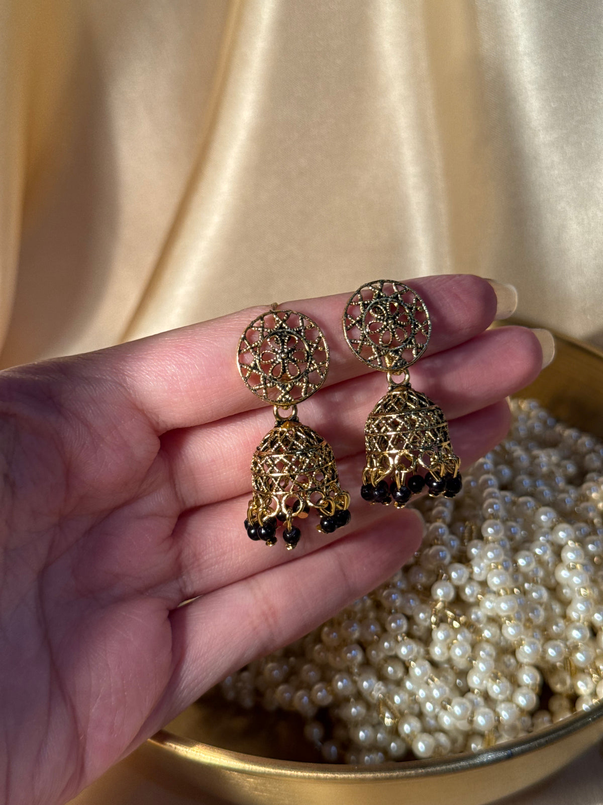 Soraj jhumki  black- rozana