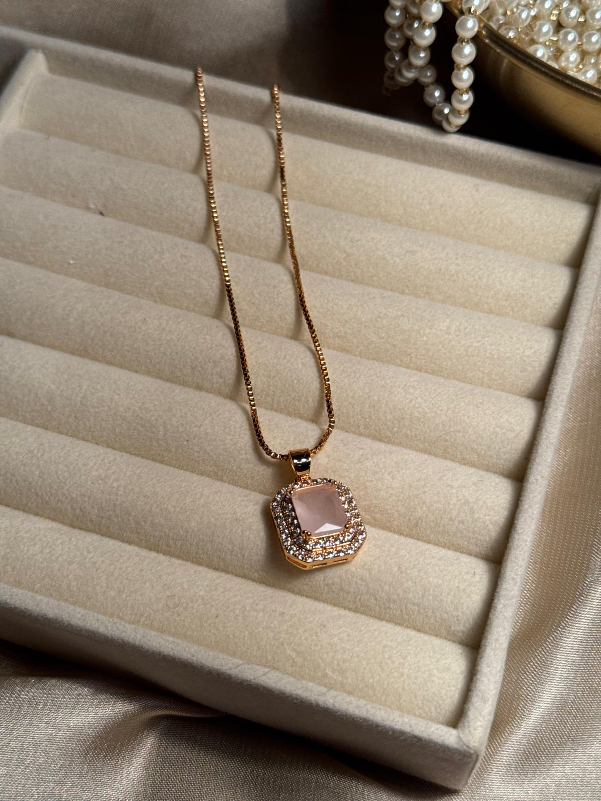 Cushion Pendant Necklace (Pink)