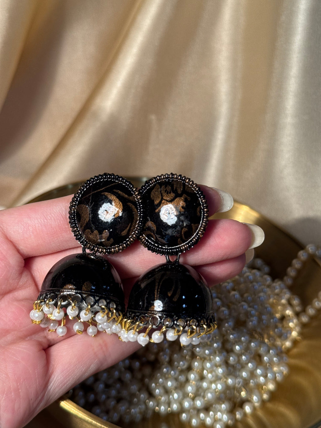 Gol jhumki black- rozana