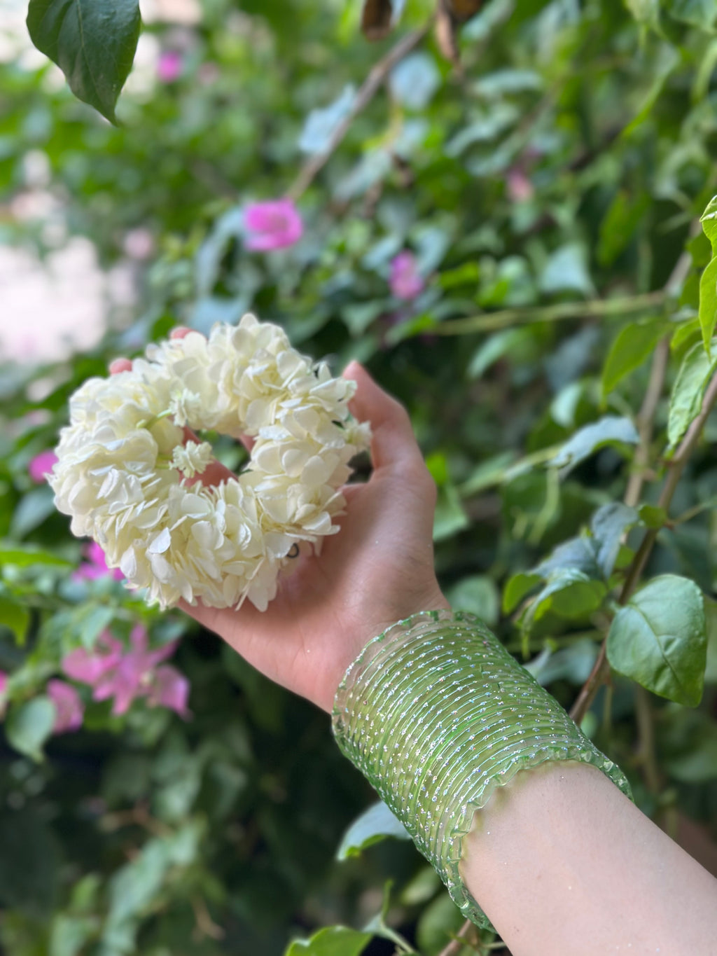 Raindrop bangle (6) green