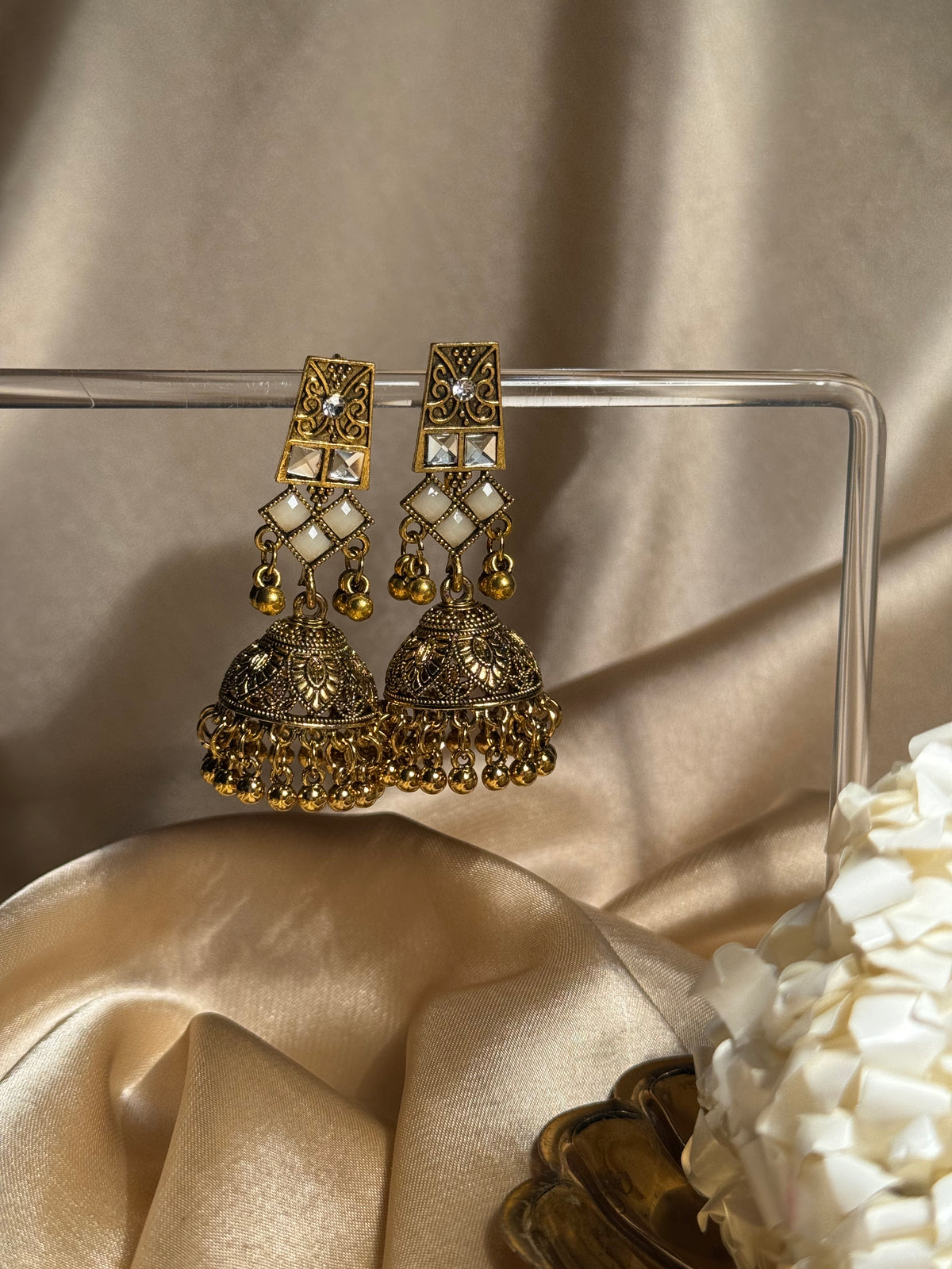 Dadi ki antique jhumkiyan khass collection- grey and gold