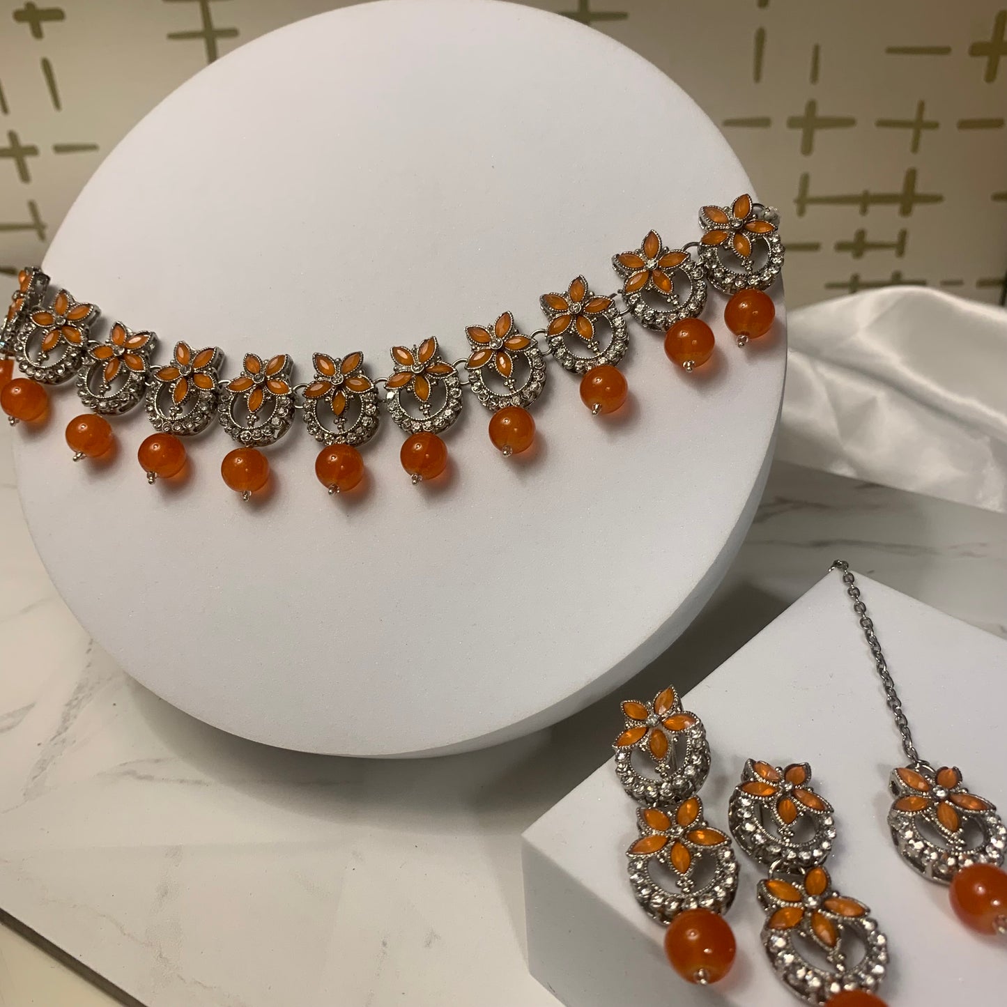 Nourah Set - Orange and Silver