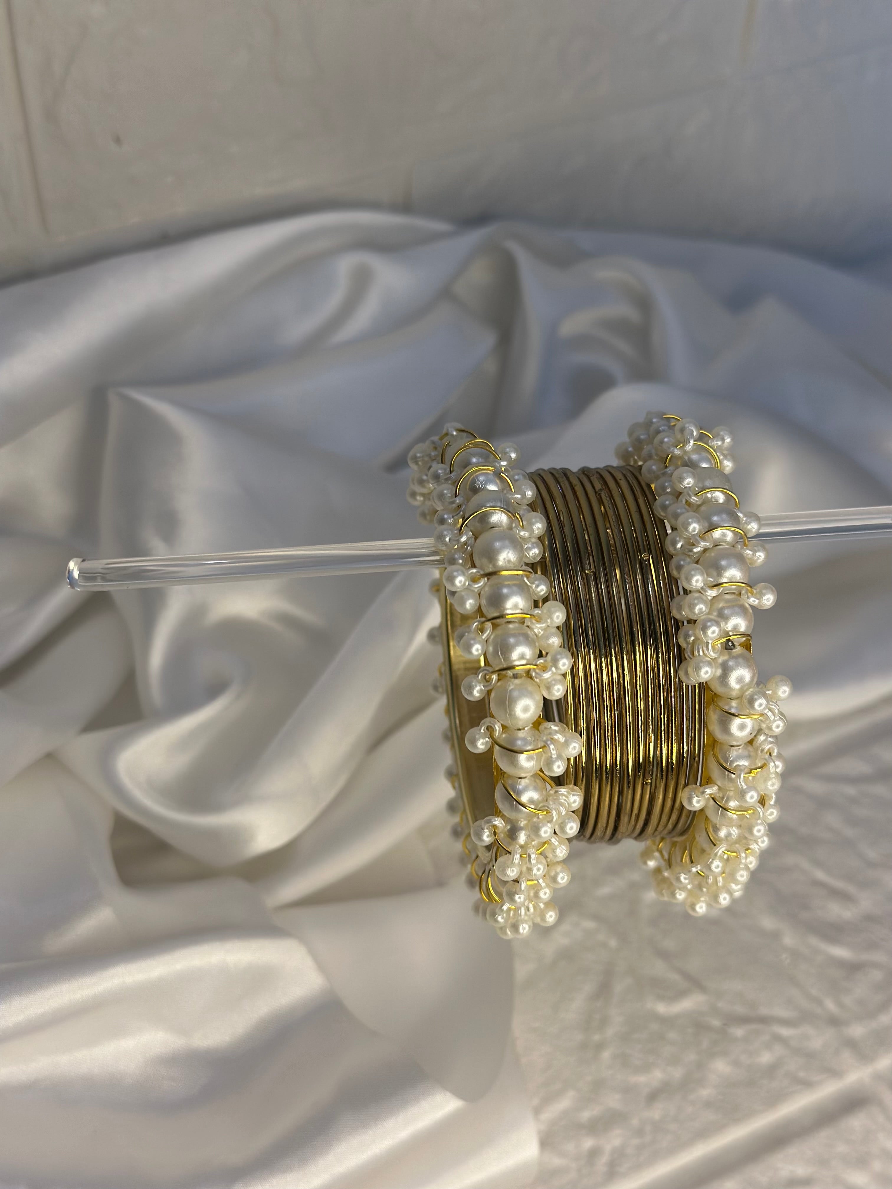 metal bangles and gajra karray bundle