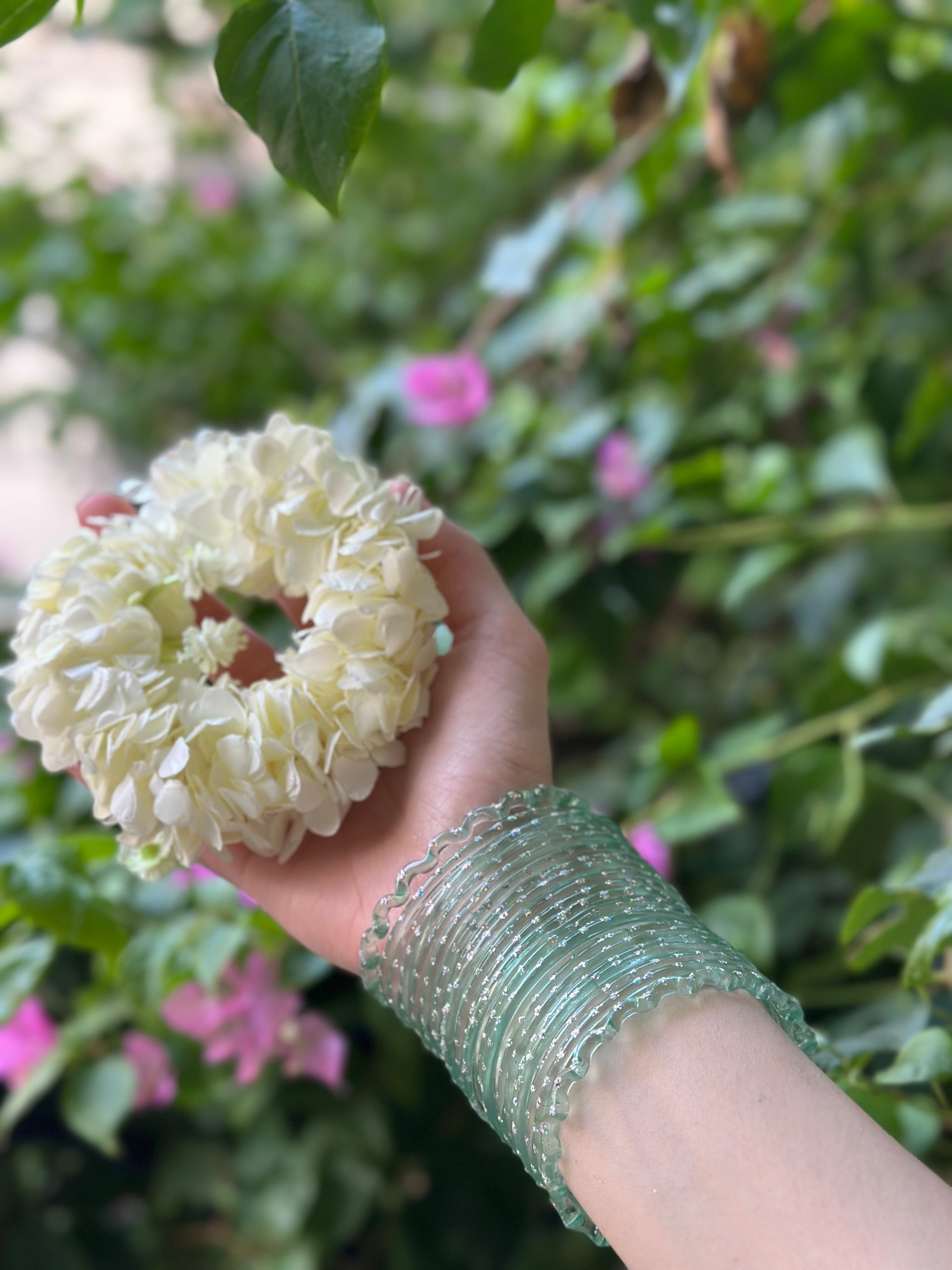 Raindrop bangle (6) sage