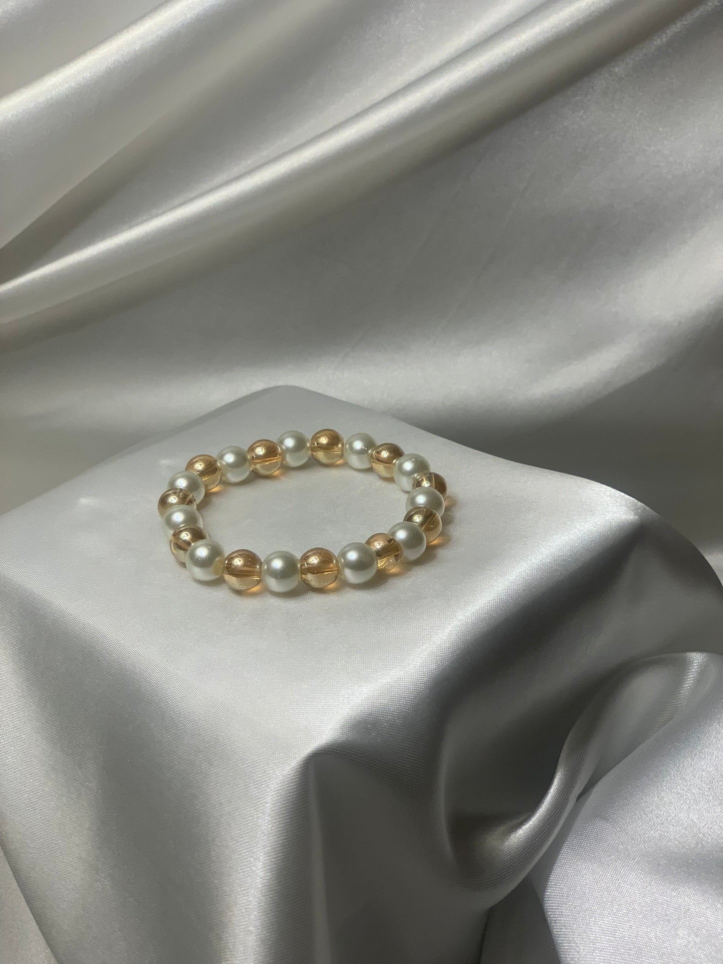 Pearl bracelet - White and gold
