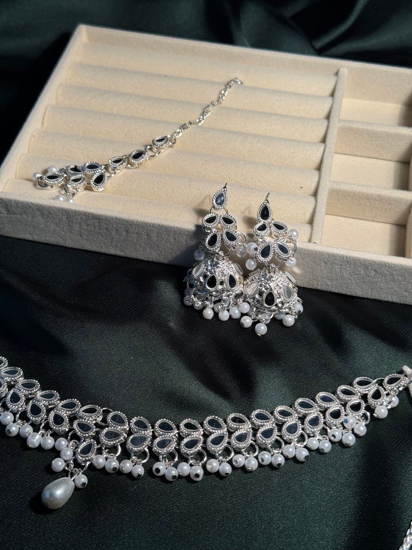 Sitara Pearl Set