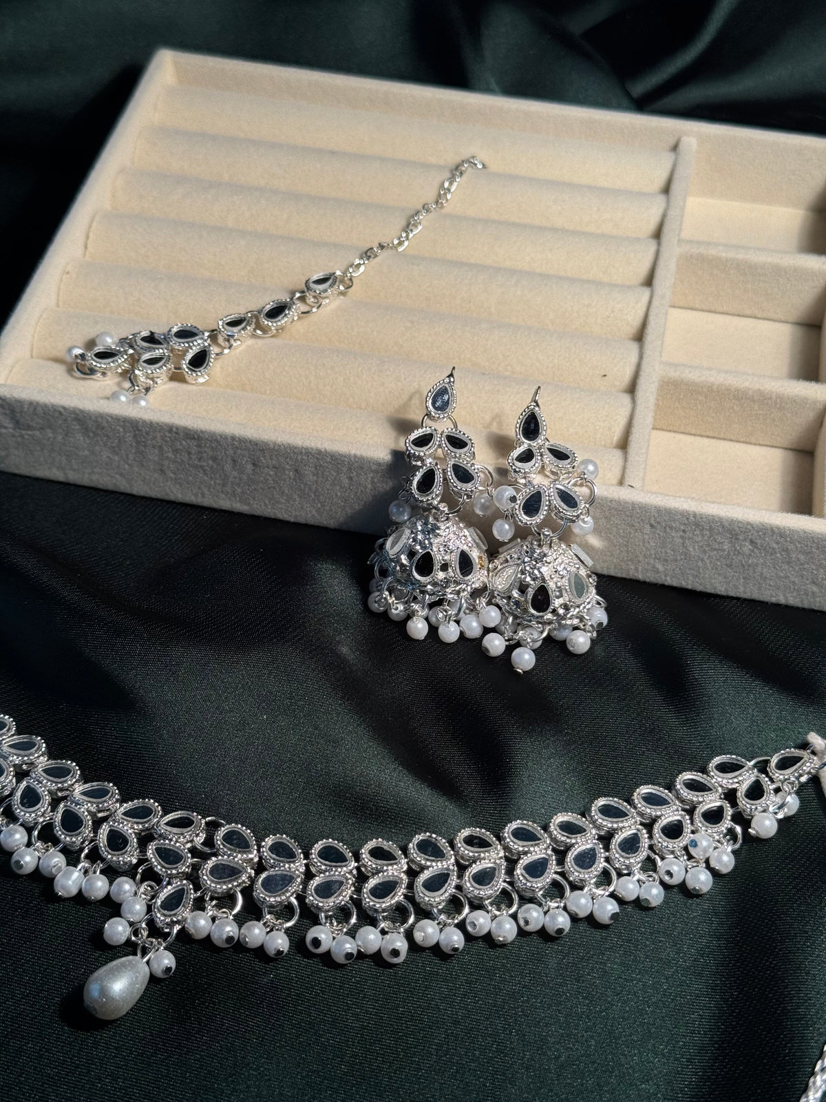 Sitara Pearl Set