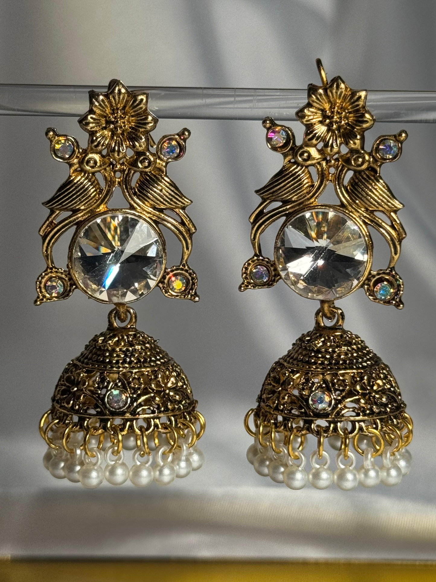 Kashimiri Earrings - Gold White