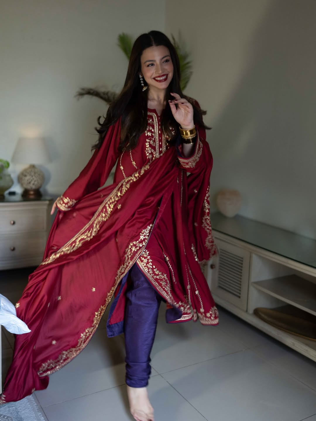 Zara Noor Abbas Sunehri Set bundle