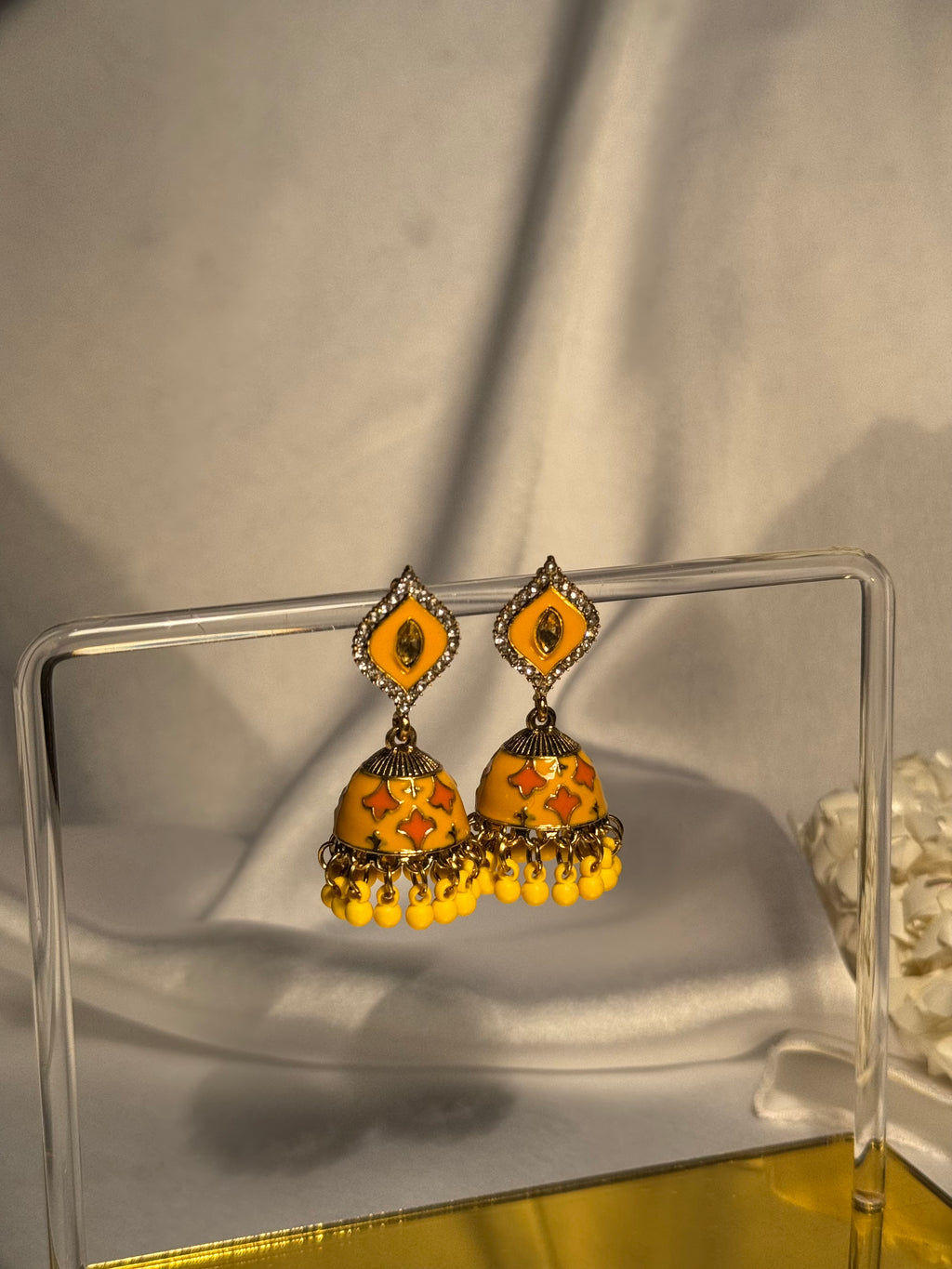 Patti Rang-e-desi yellow