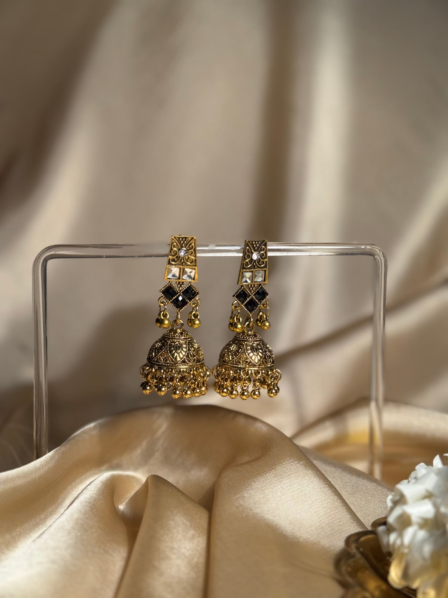 Dadi ki antique jhumkiyan khass collection- black and gold