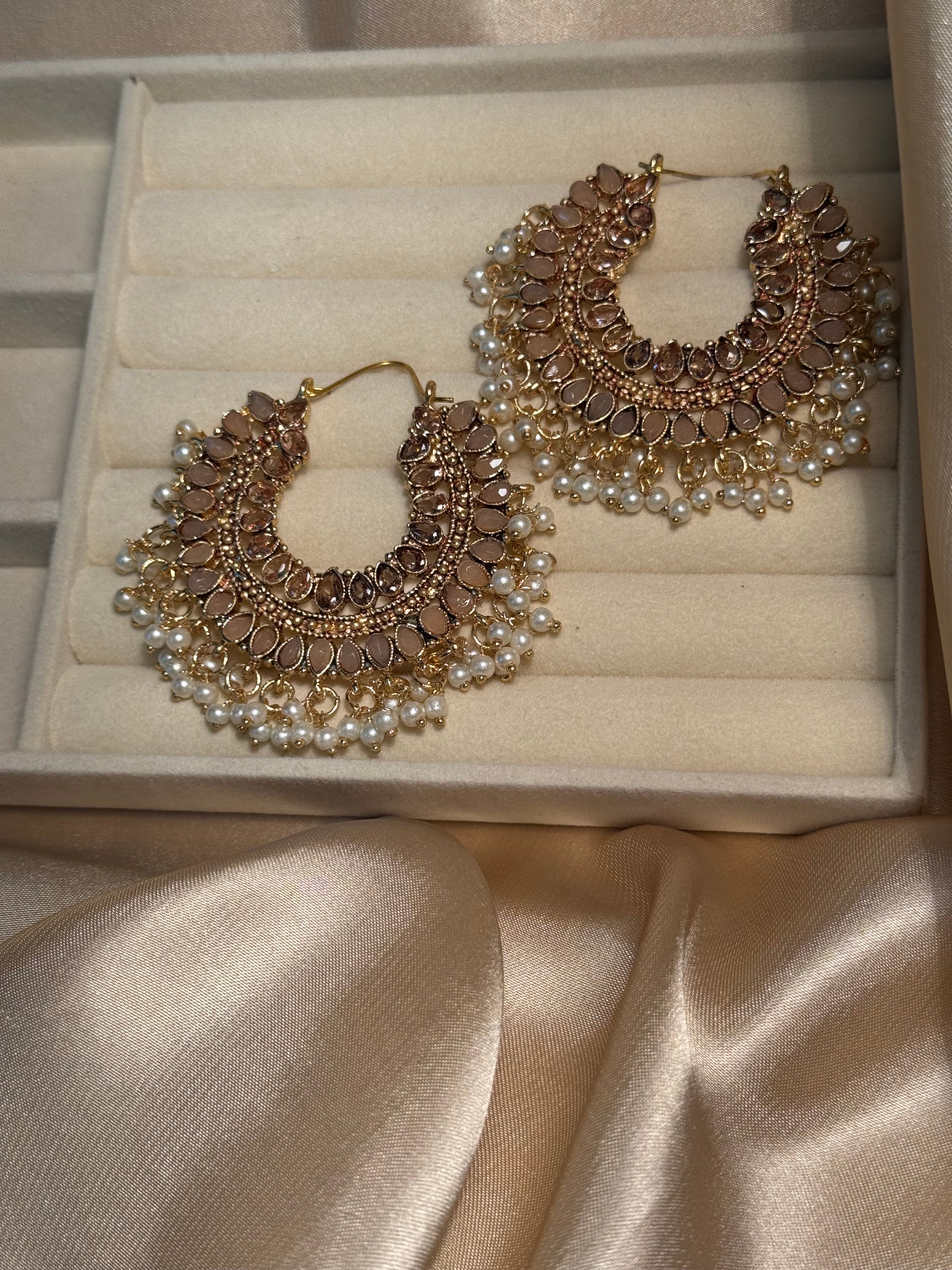 Mahrani earrings- beige