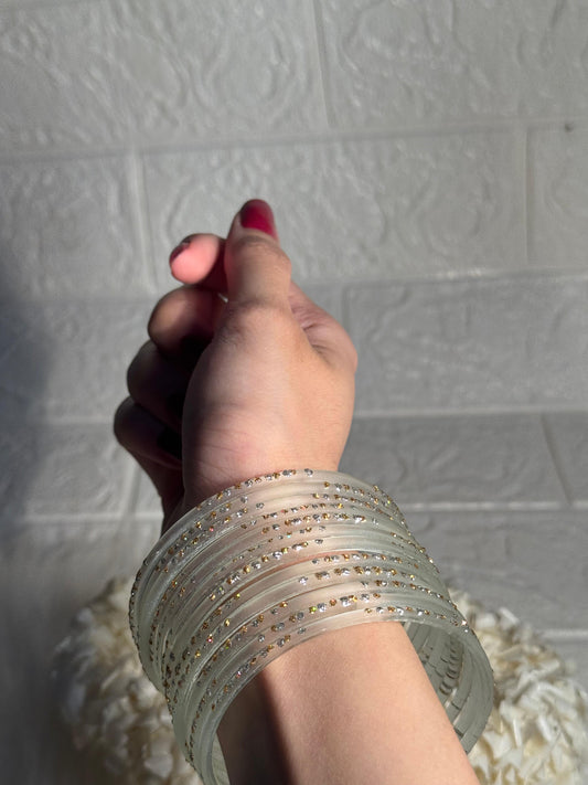 Raindrop bangle (5) - white