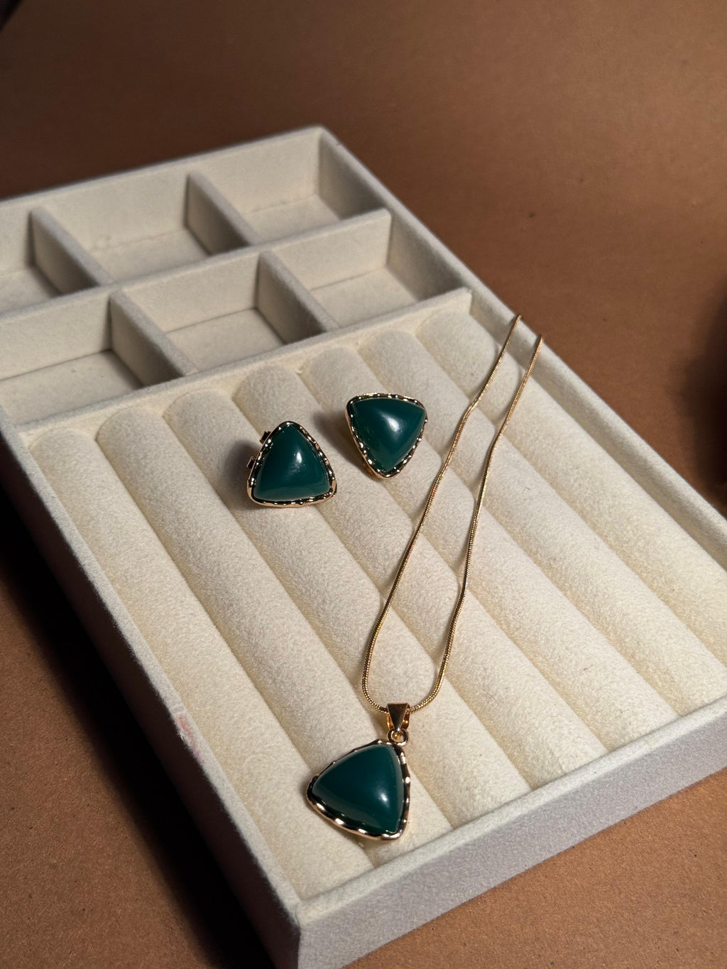Triangle Pendant Set - Green