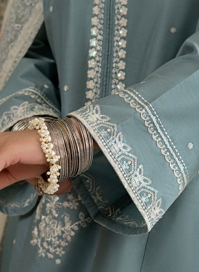 Silver bangles (30 Pieces)