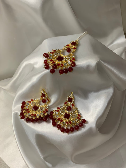 Earring and bindiya set - maroon