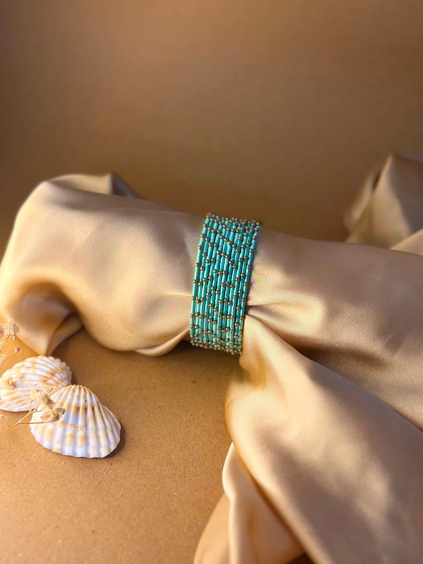 Dotted bangle 12 pcs - turquoise