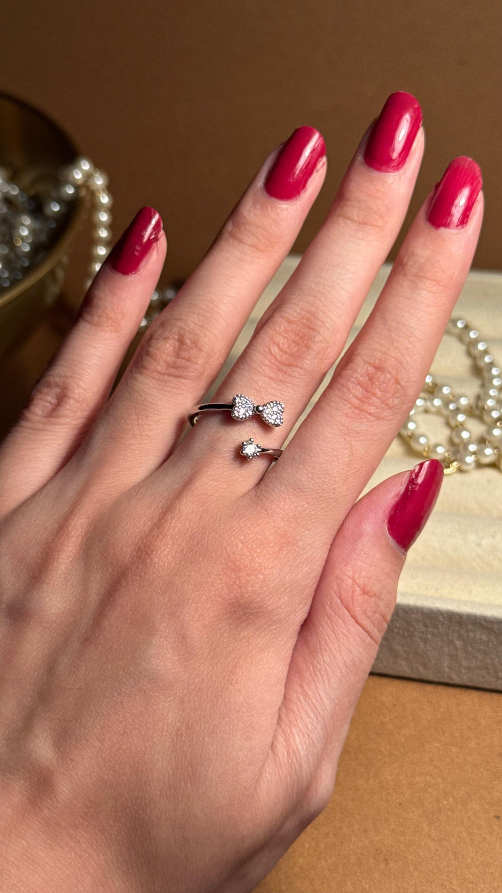 Bow silver ring