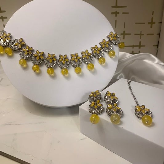 Nourah Set - Yellow and Silver
