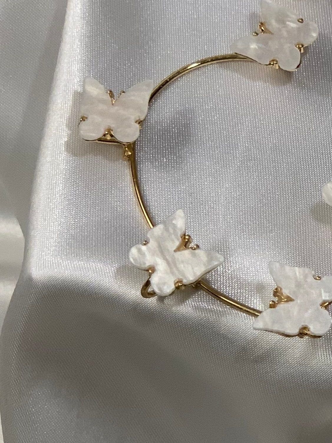 Buterfly - ear cuff - White
