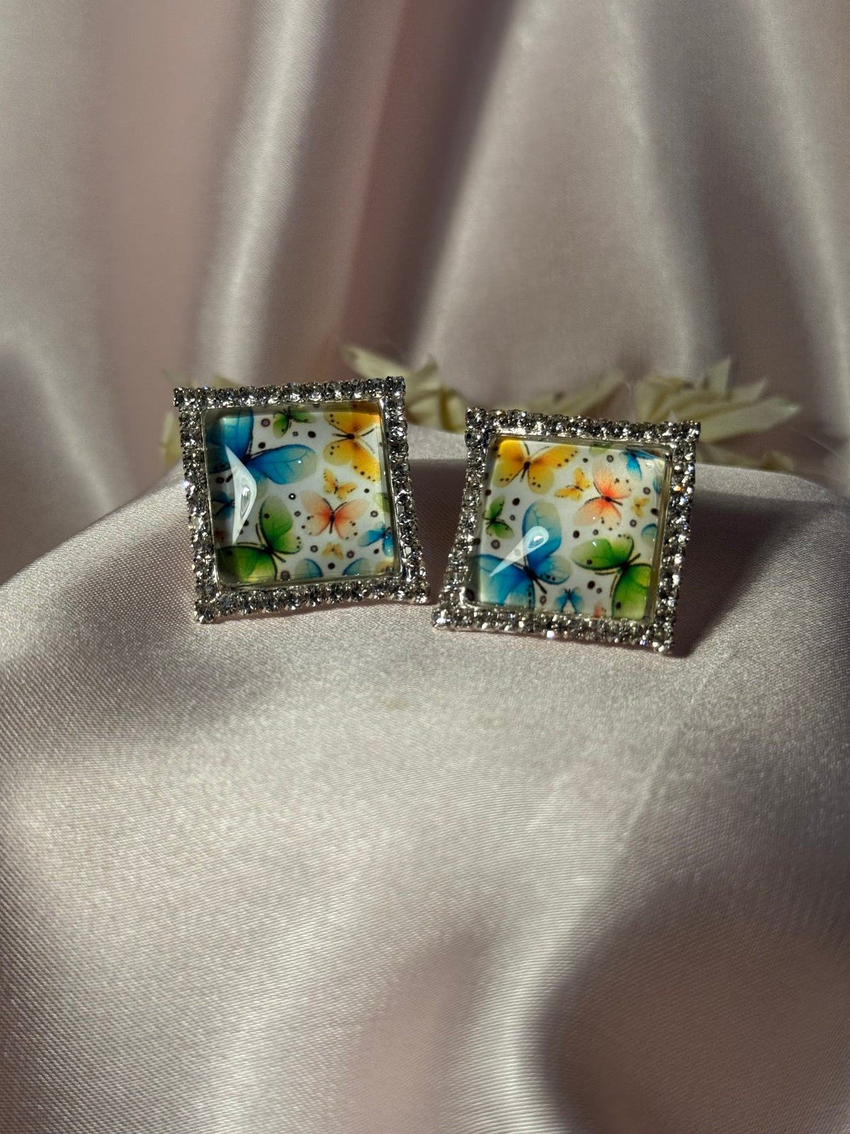 Printed summer breeze square earrings-butterfly