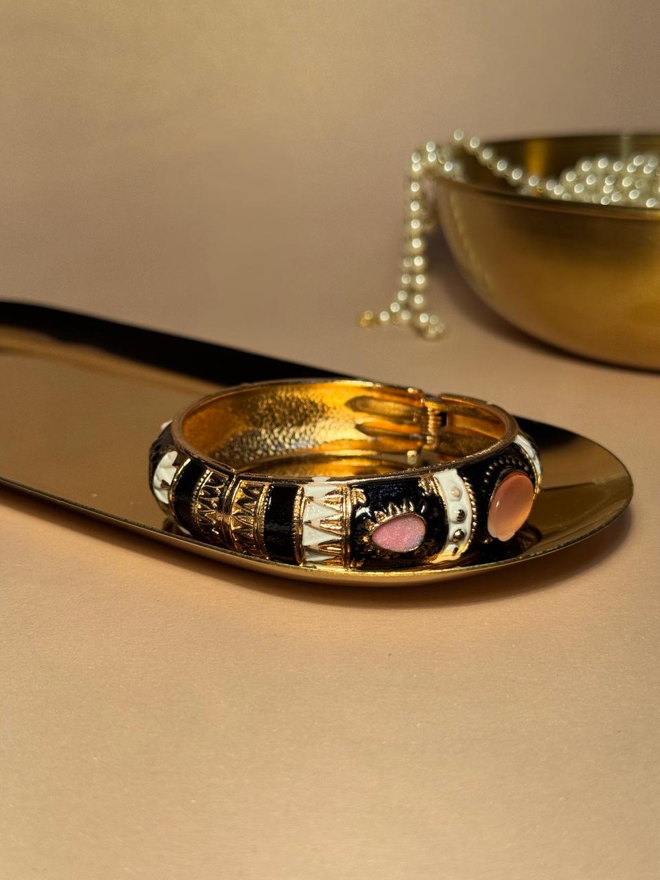 Rangeen Cuff (bracelet) - Pink & Black