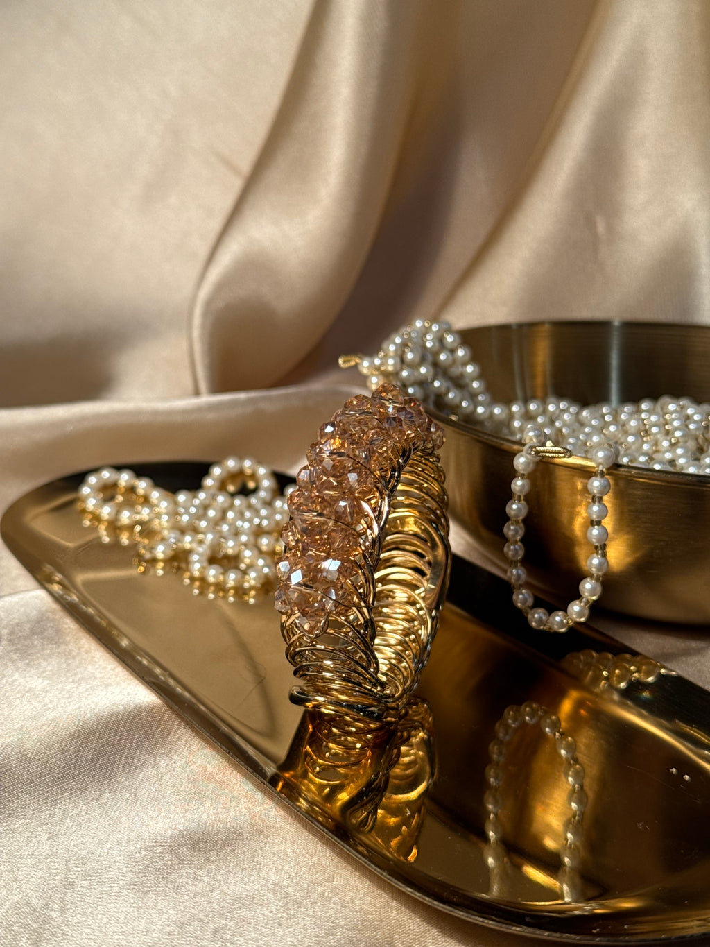Gold bedazzled bracelet (kids collection)
