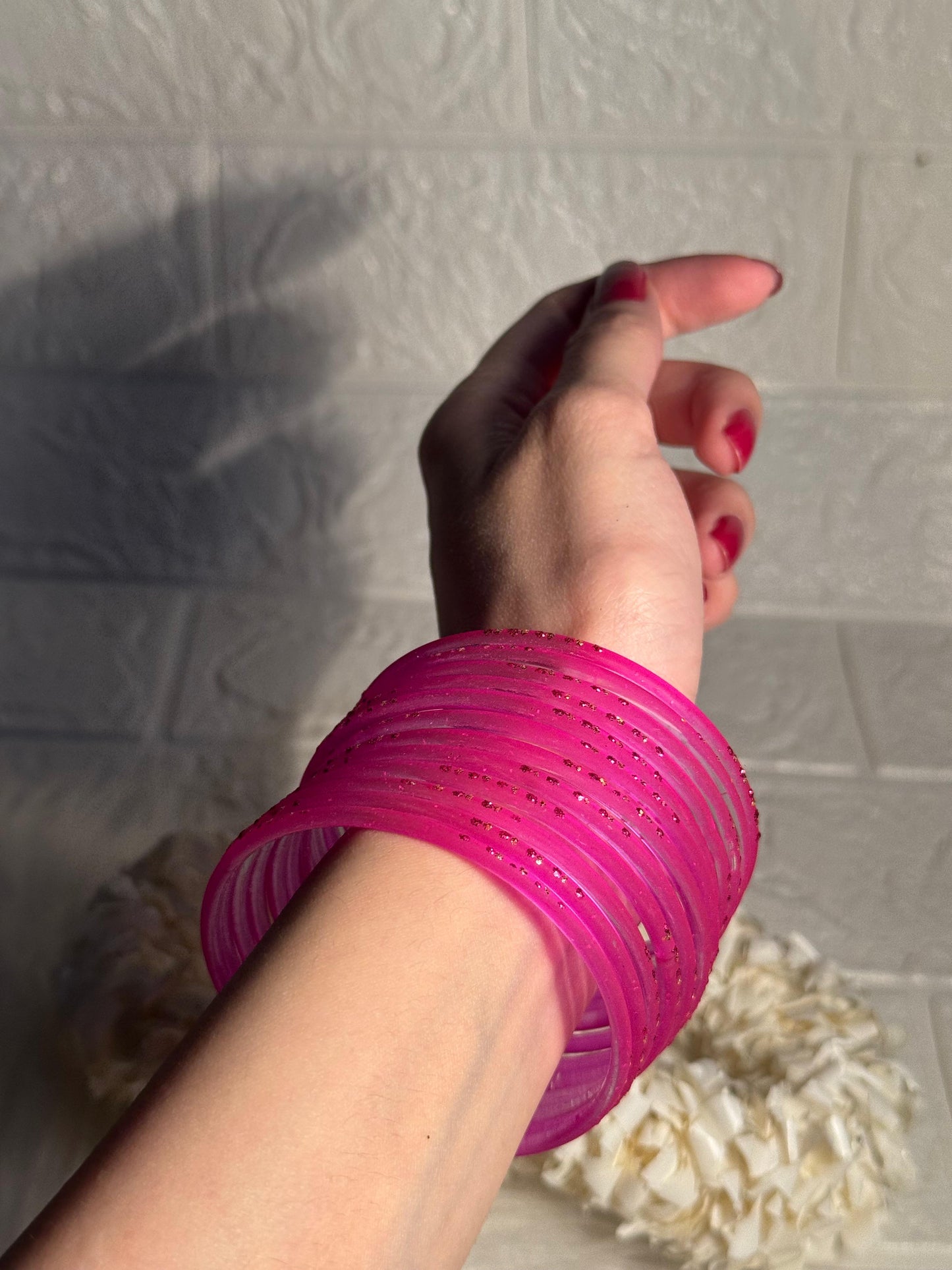 Raindrop bangle (5) - shocking pink
