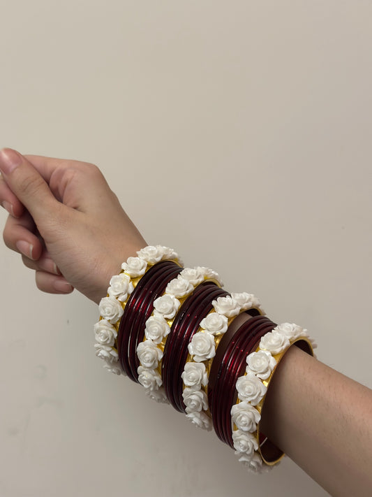 Hania Phool Karay with Maroon bangles bundle