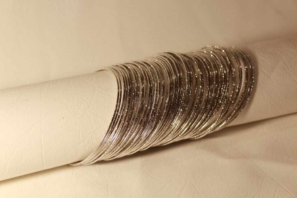 Silver bangles (30 Pieces)
