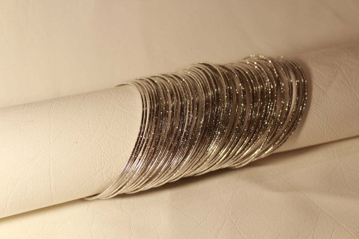 Silver bangles (30 Pieces)