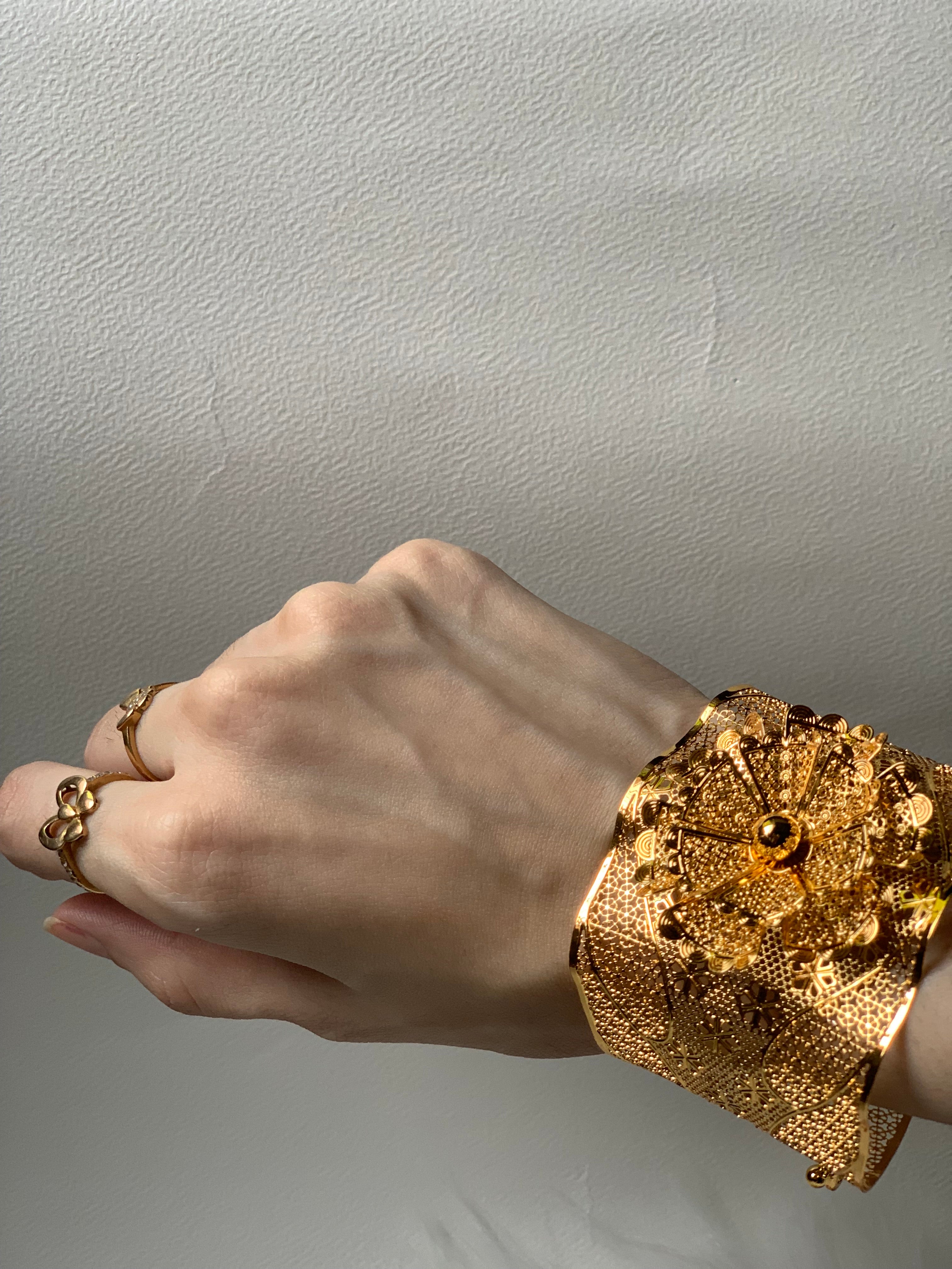 Sunehri Bracelet