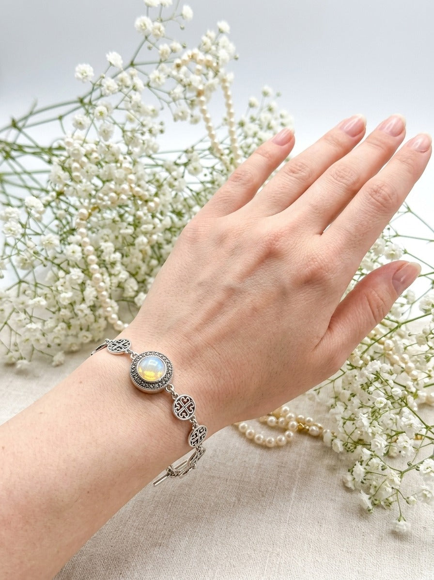 Halo Gem Bracelet - White