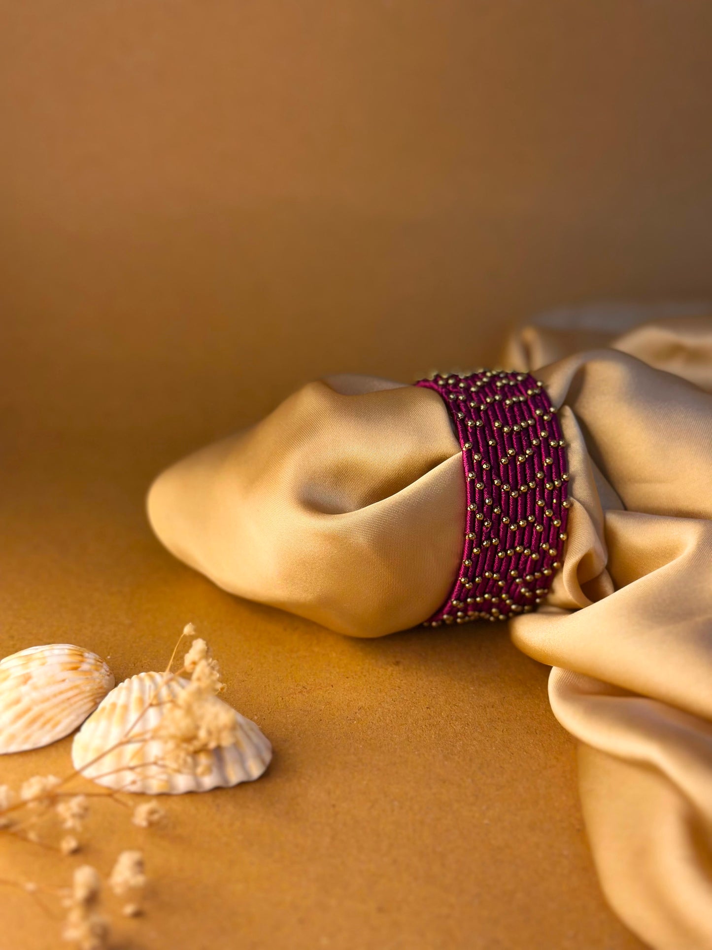 Dotted bangle 12 pcs - maroon