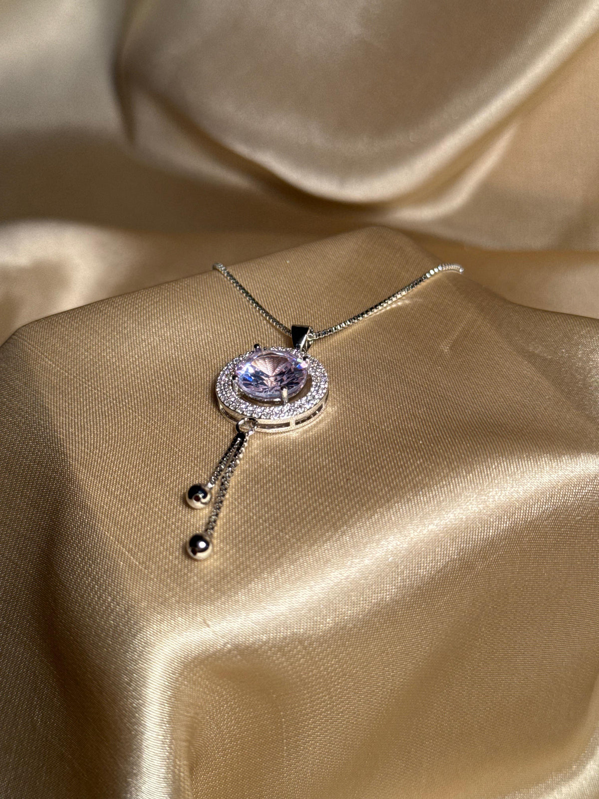 Round Pendant Necklace (Purple)