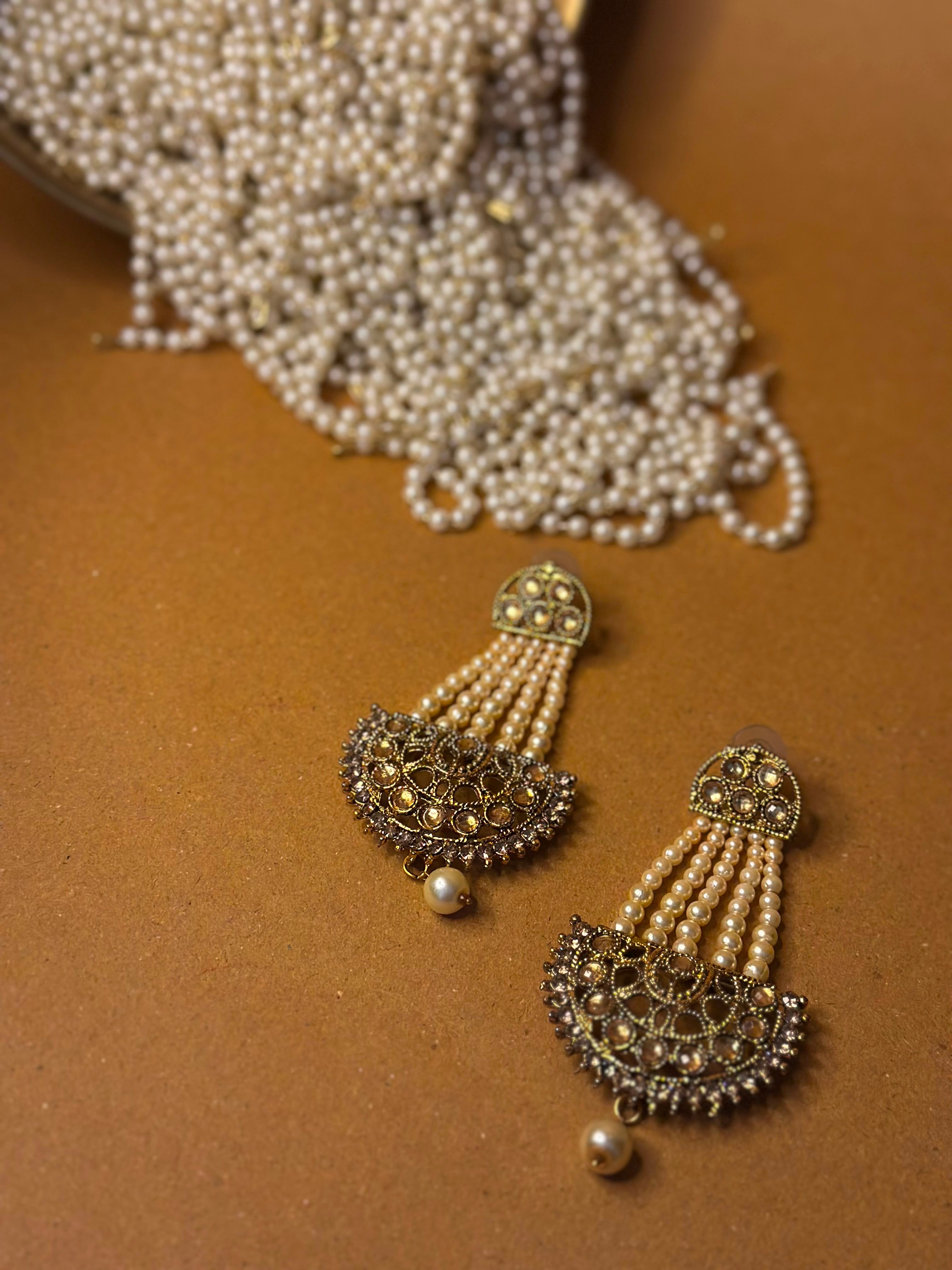 Jhoom - NAZ colection - antique and beige