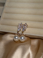 Rosette Pearl-white