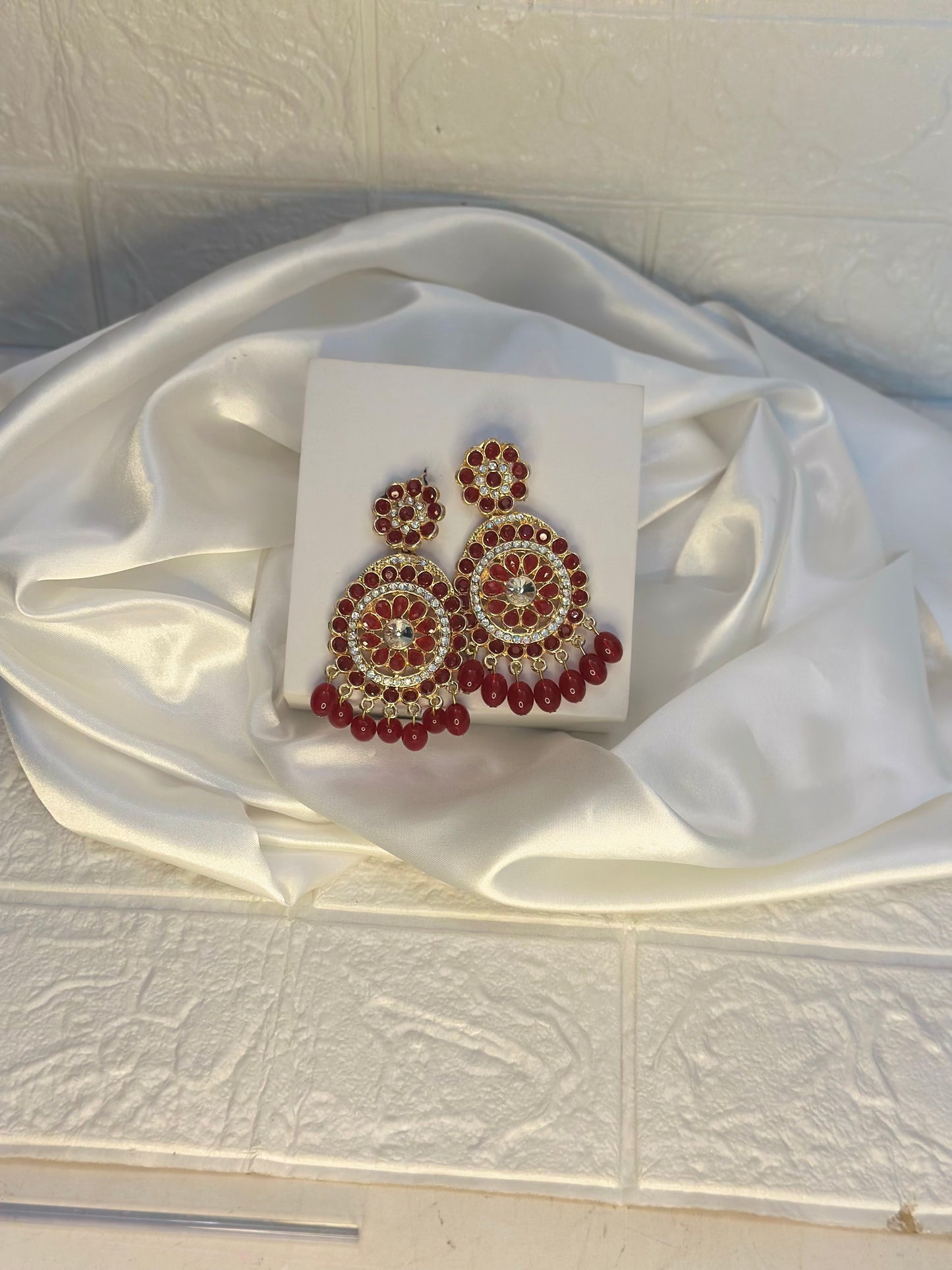 Mah-e-Noor (Maroon)