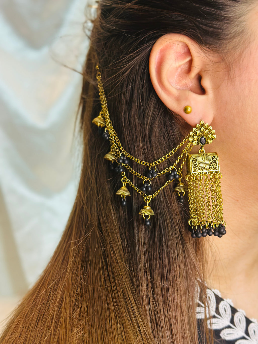 Warq jhumkay with saharay  black and gold