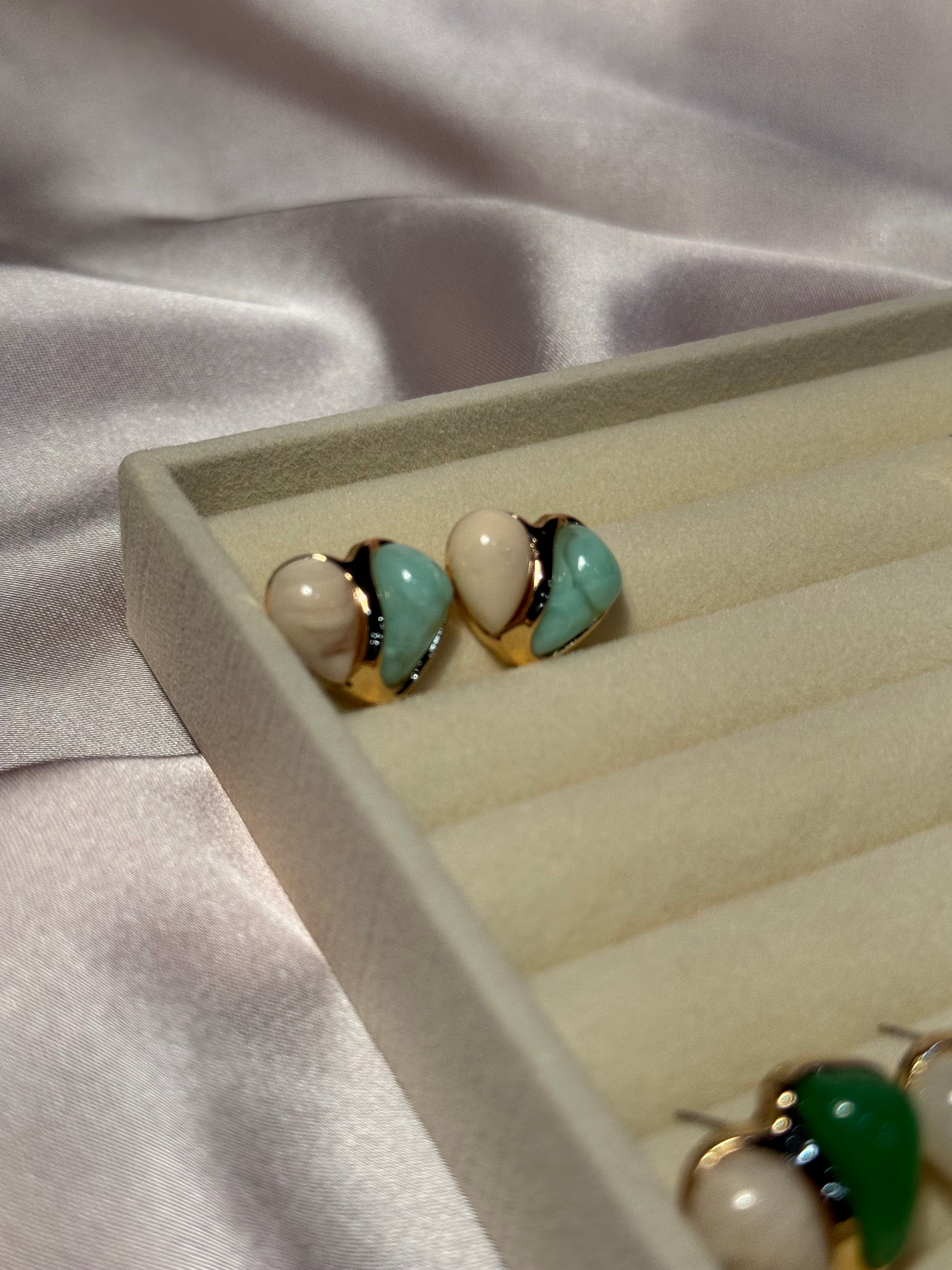 Turquoise Hearts- rozana