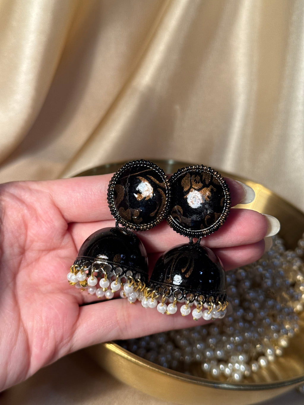 Gol jhumki black- rozana