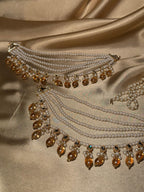 White pearl saharay with gold beads - gold