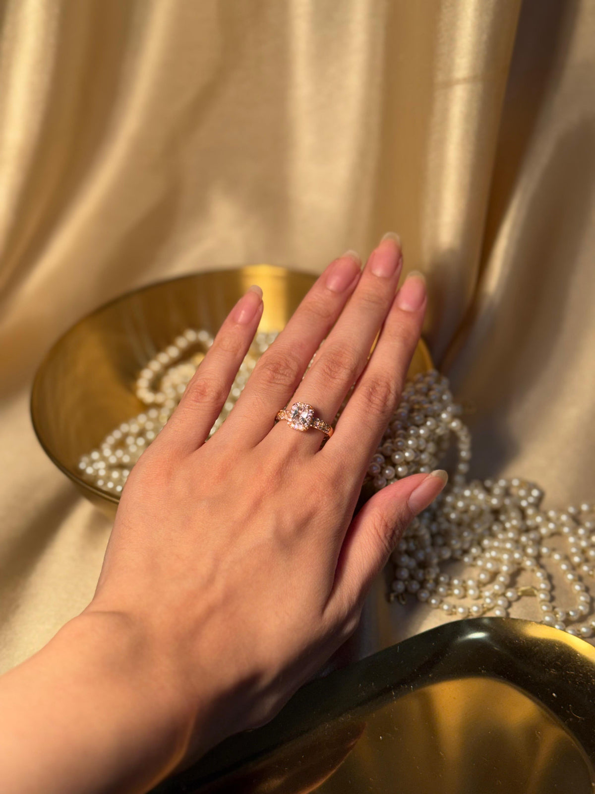 Rectangle Gem Stone Ring Gold - White