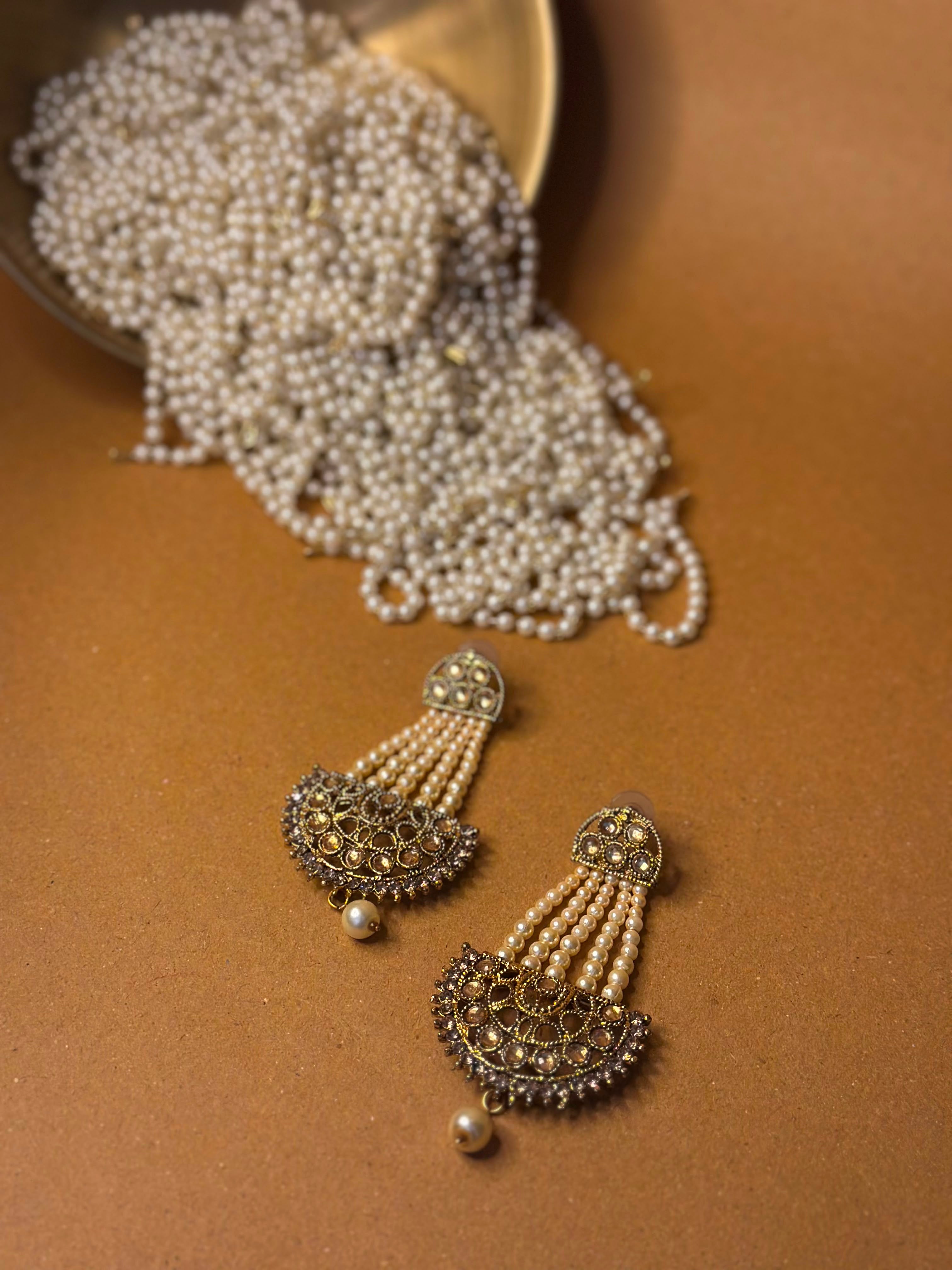 Jhoom - NAZ colection - antique and beige