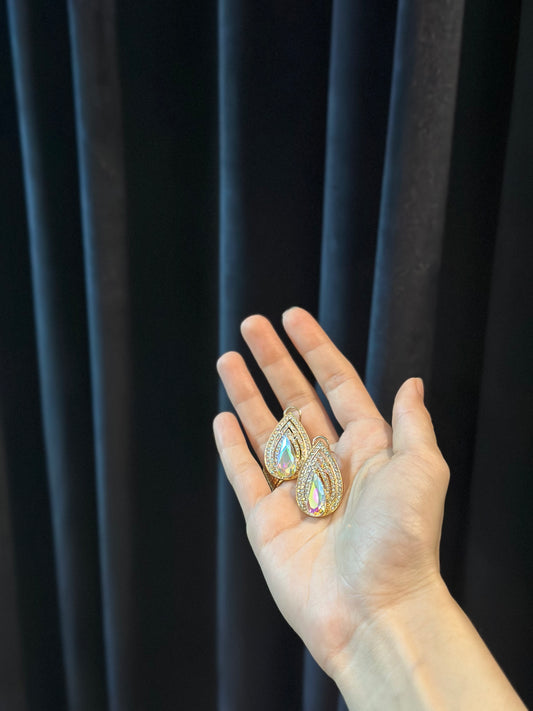 Droplet holographic gold- eid collection