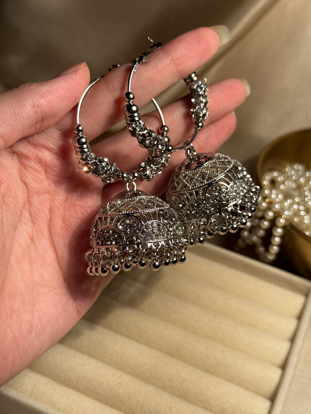 Bano Bali - silver with white beads 0.2