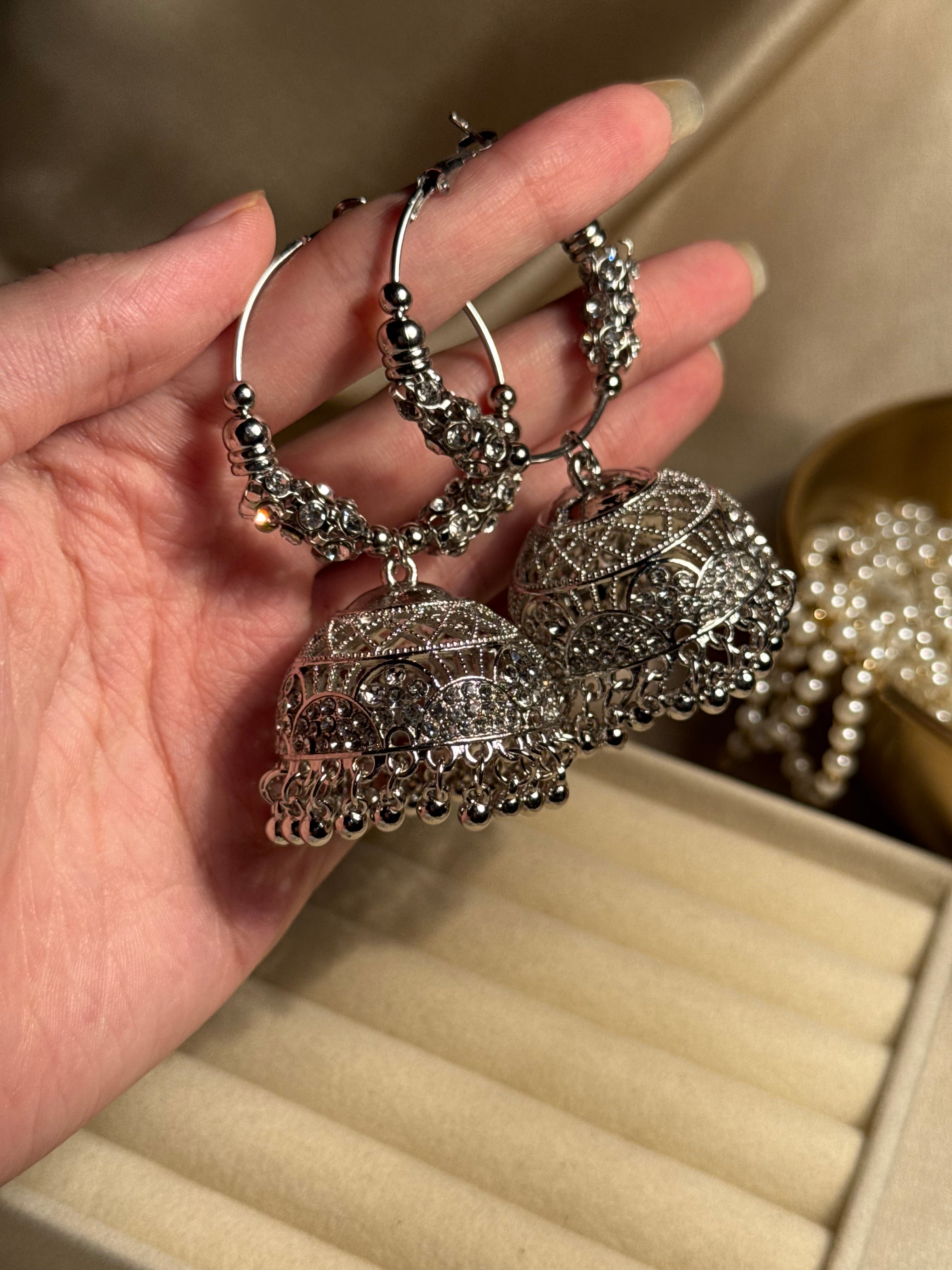 Bano Bali - silver with white beads 0.2