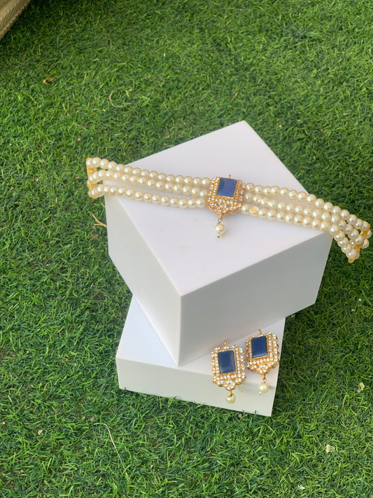 Moti Choker with earrings - Blue