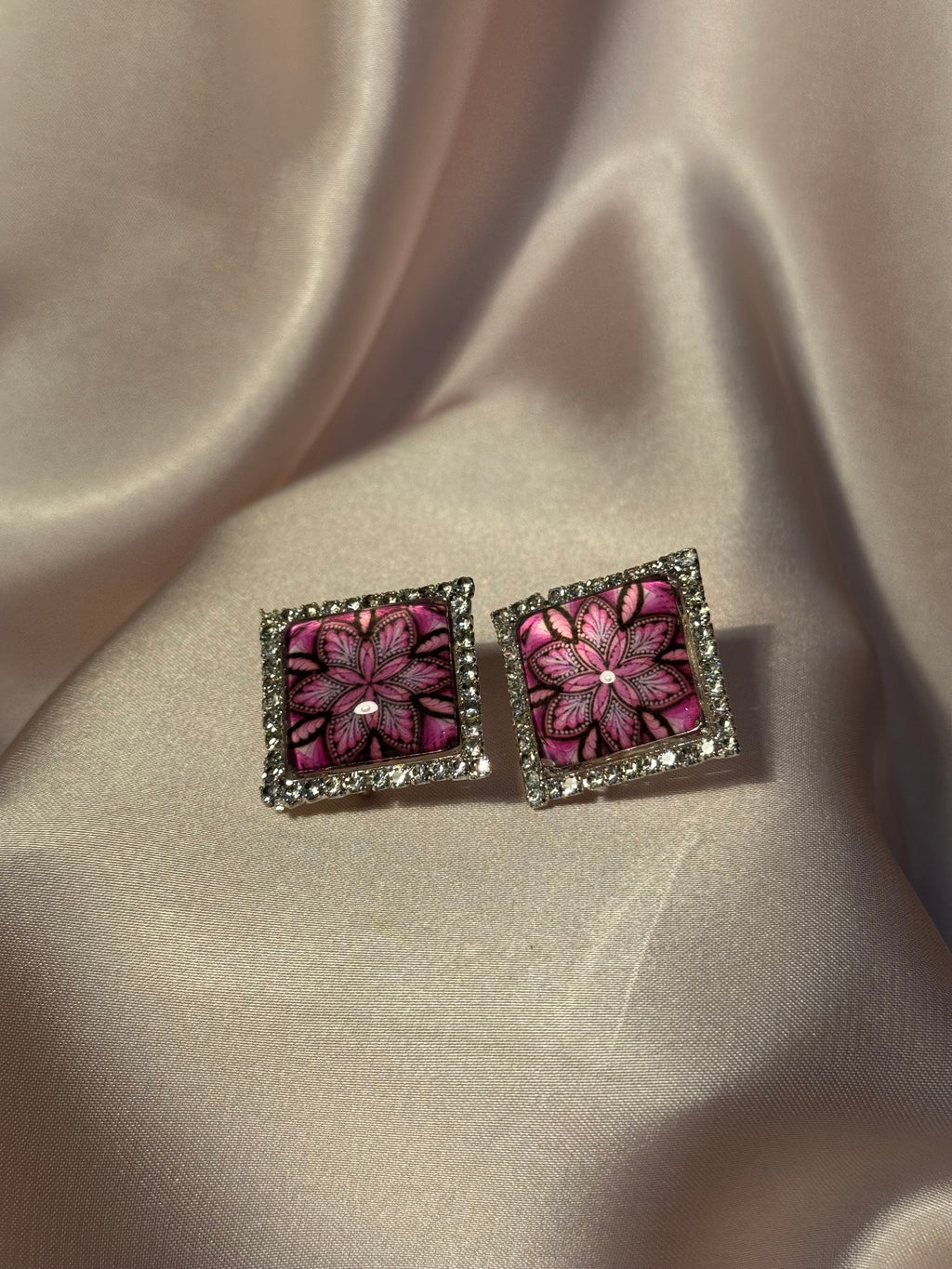 Printed summer breeze square earrings- purple