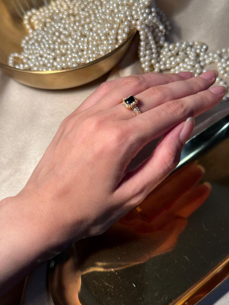 Rectangle Gem Stone Ring Gold - black